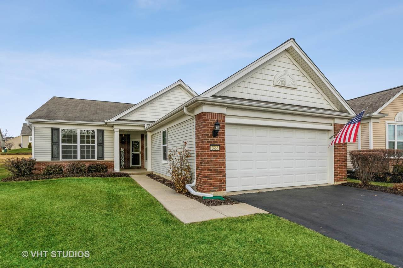 2856 Edgewater Drive - Photo 1