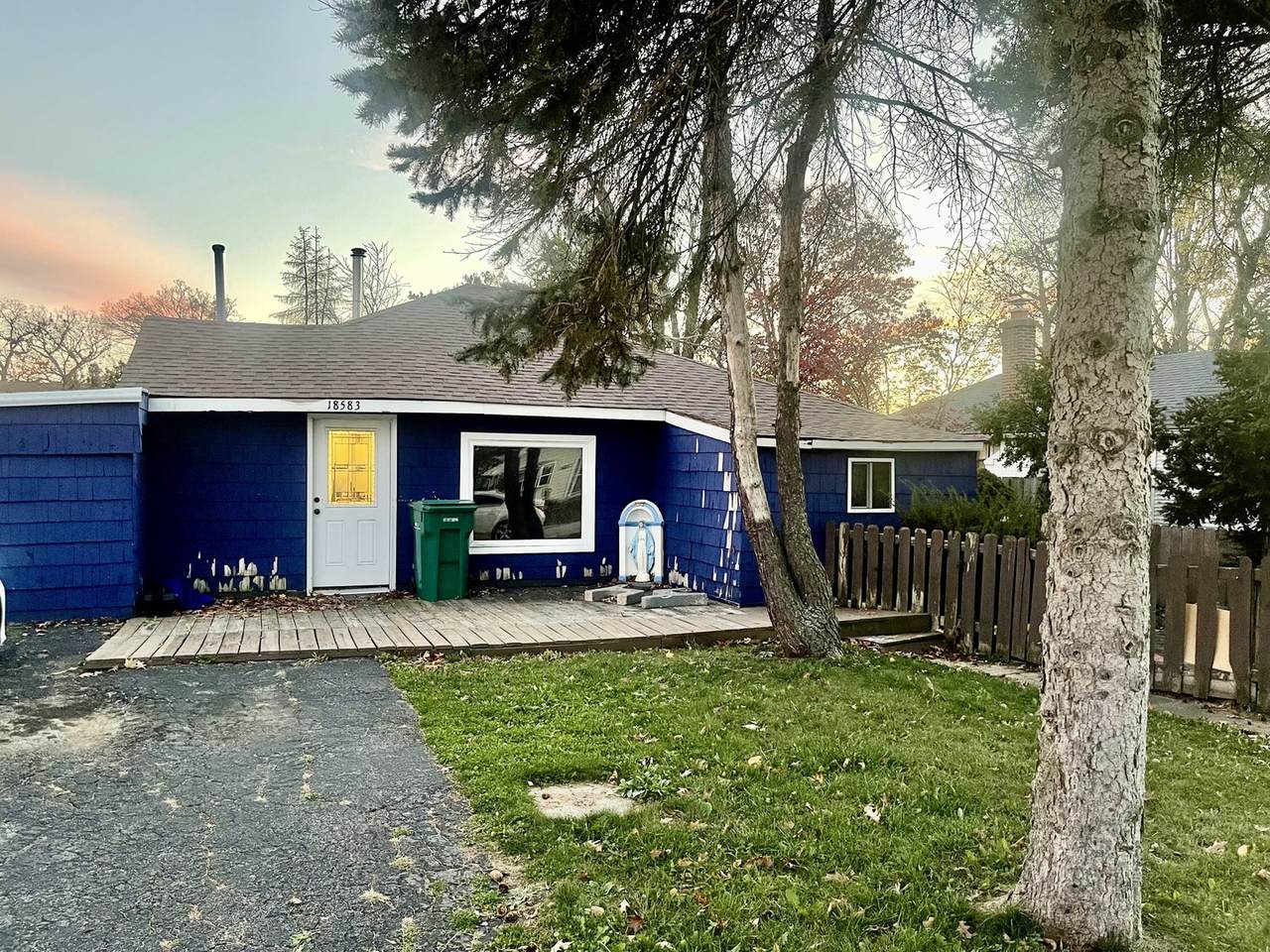 18583 Main Street - Photo 1