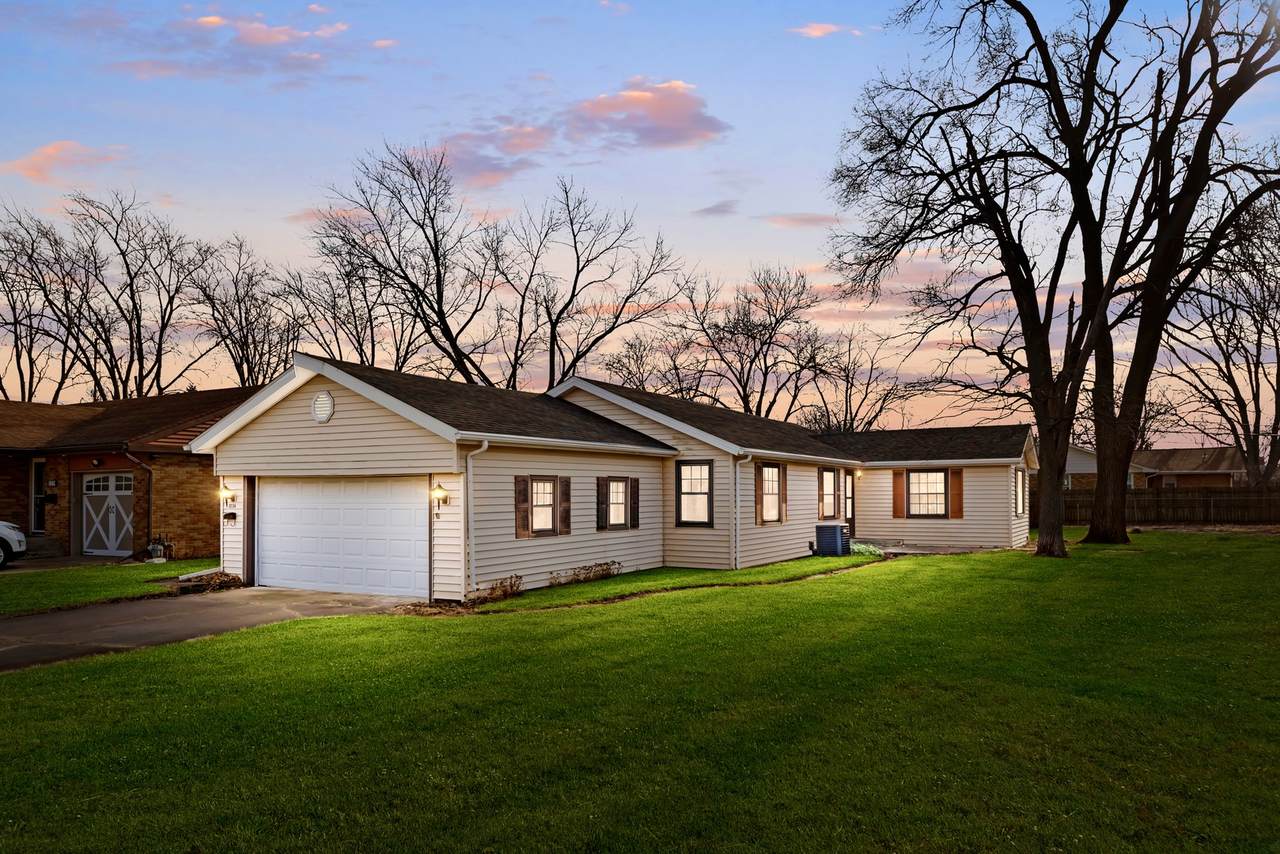 1236 Hawkins Street - Photo 1