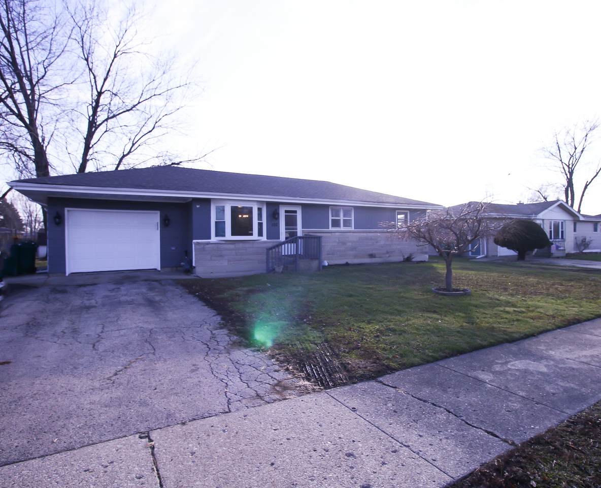 102 Zurich Road - Photo 1