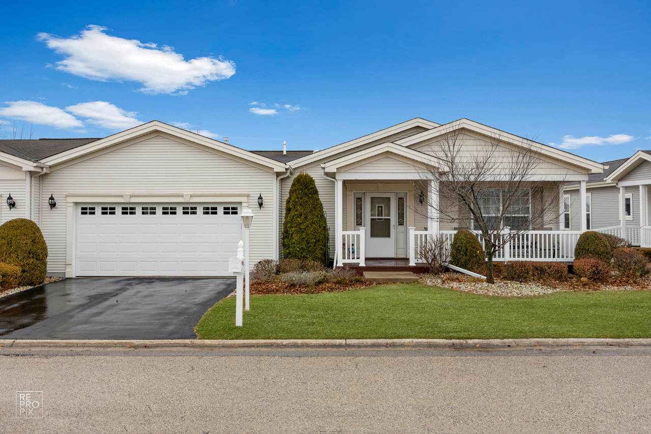 49 Rocking Horse Lane - Photo 1