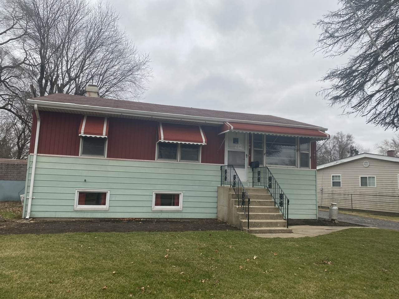709 Silver Lake Road - Photo 1