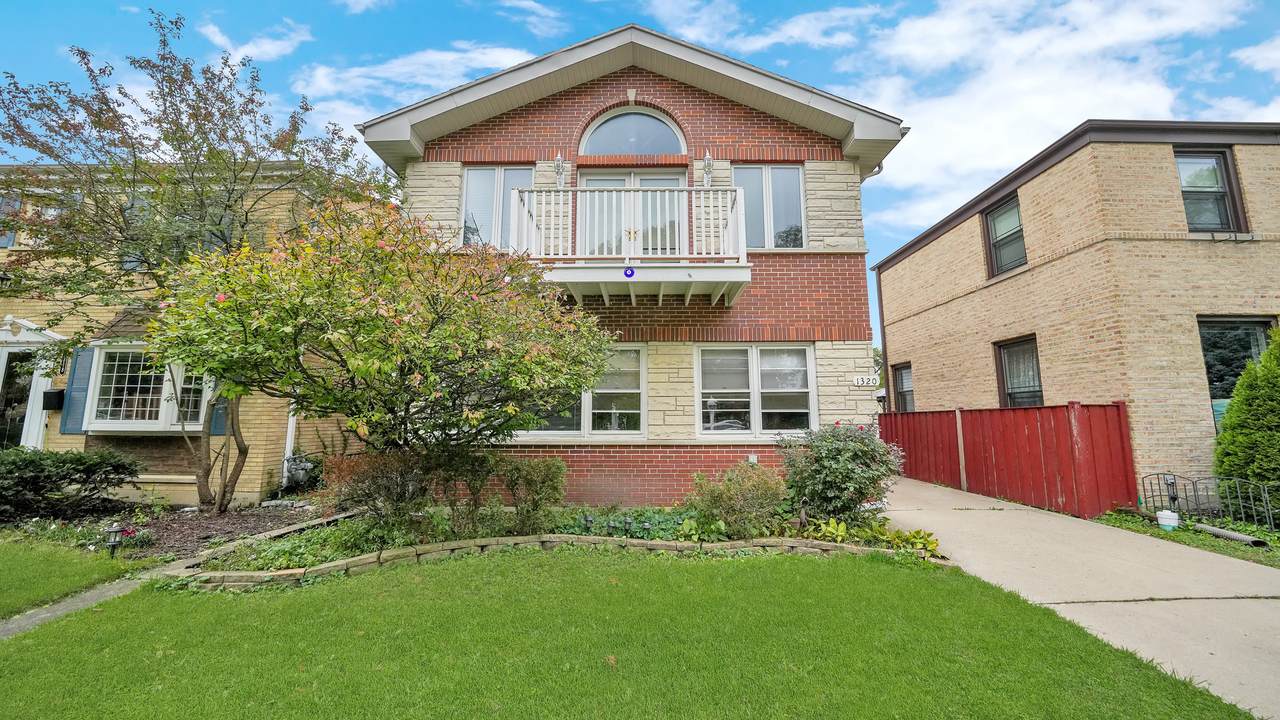 1320 Elliott Street - Photo 1