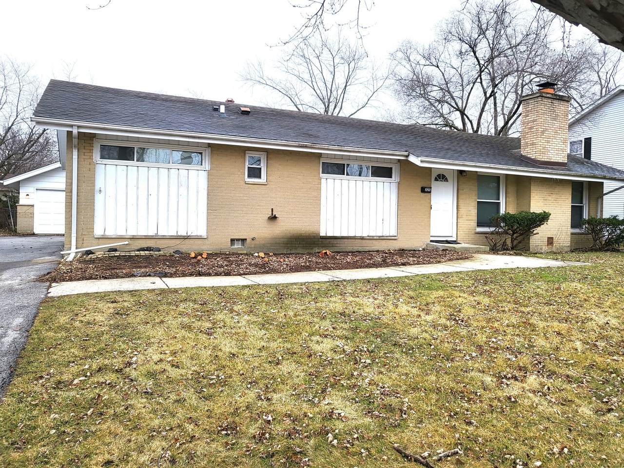 325 Kingman Lane - Photo 1