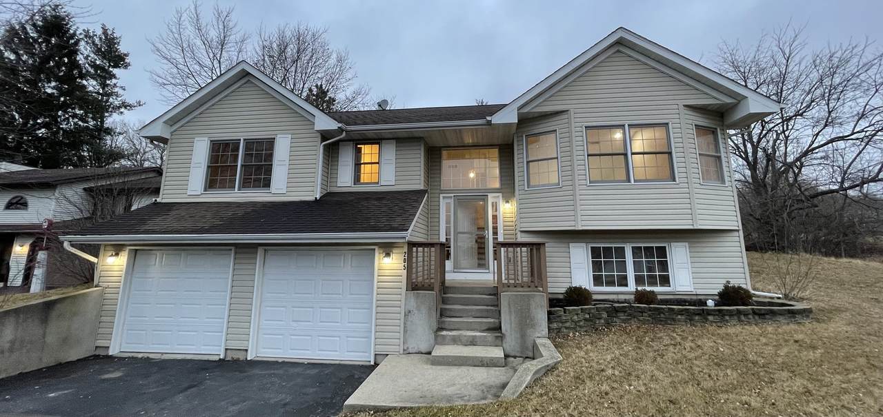 205 Candlewick Drive - Photo 1
