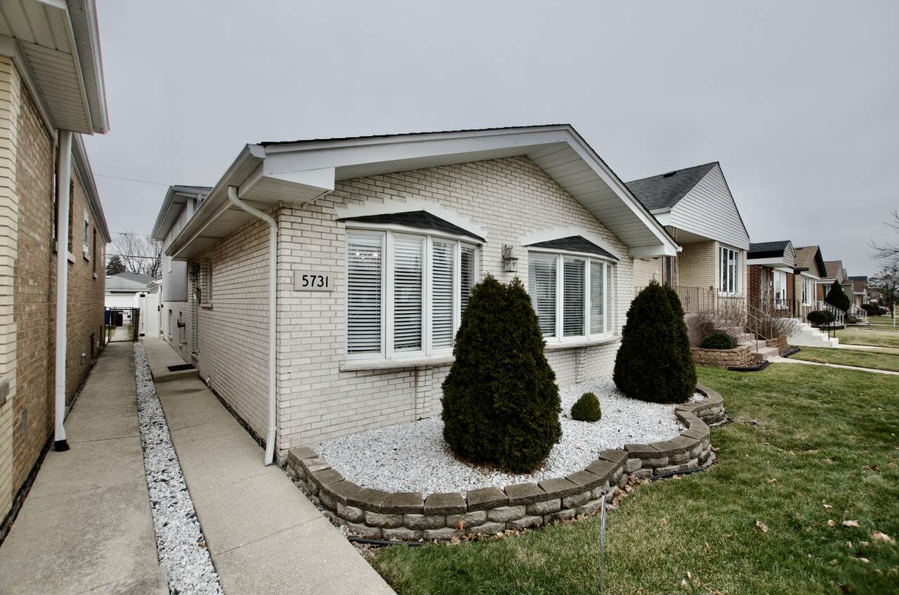 5731 Melvina Avenue - Photo 1
