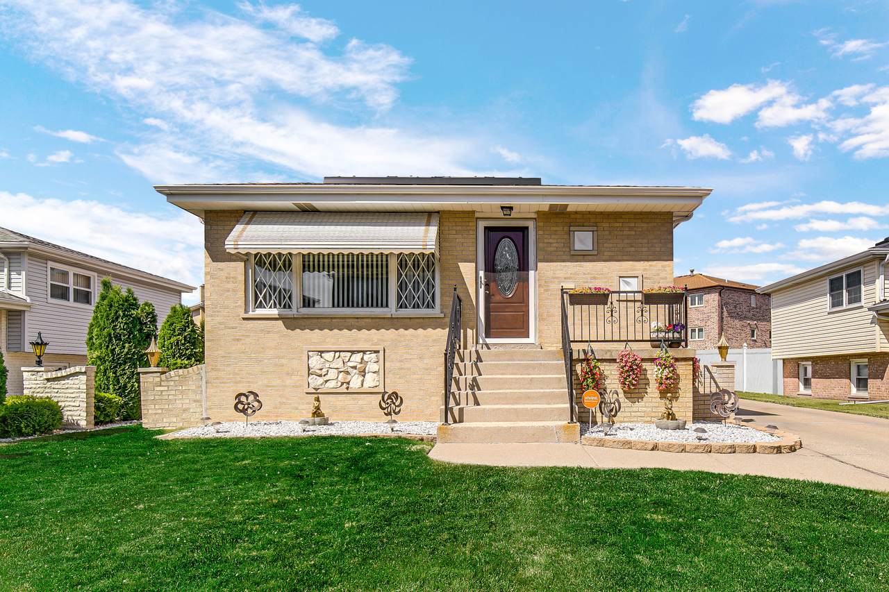 6112 Marshall Avenue - Photo 1