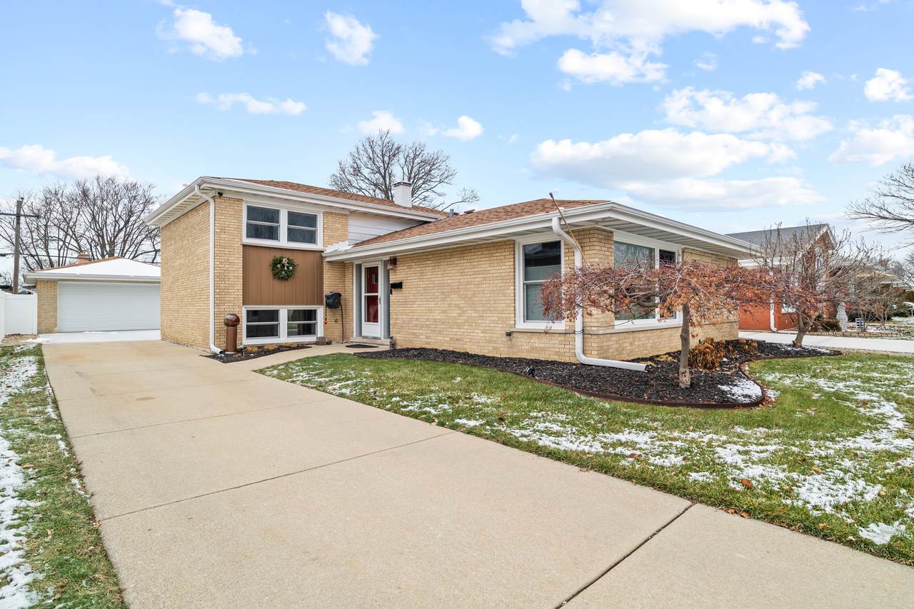 10128 Karlov Avenue - Photo 1