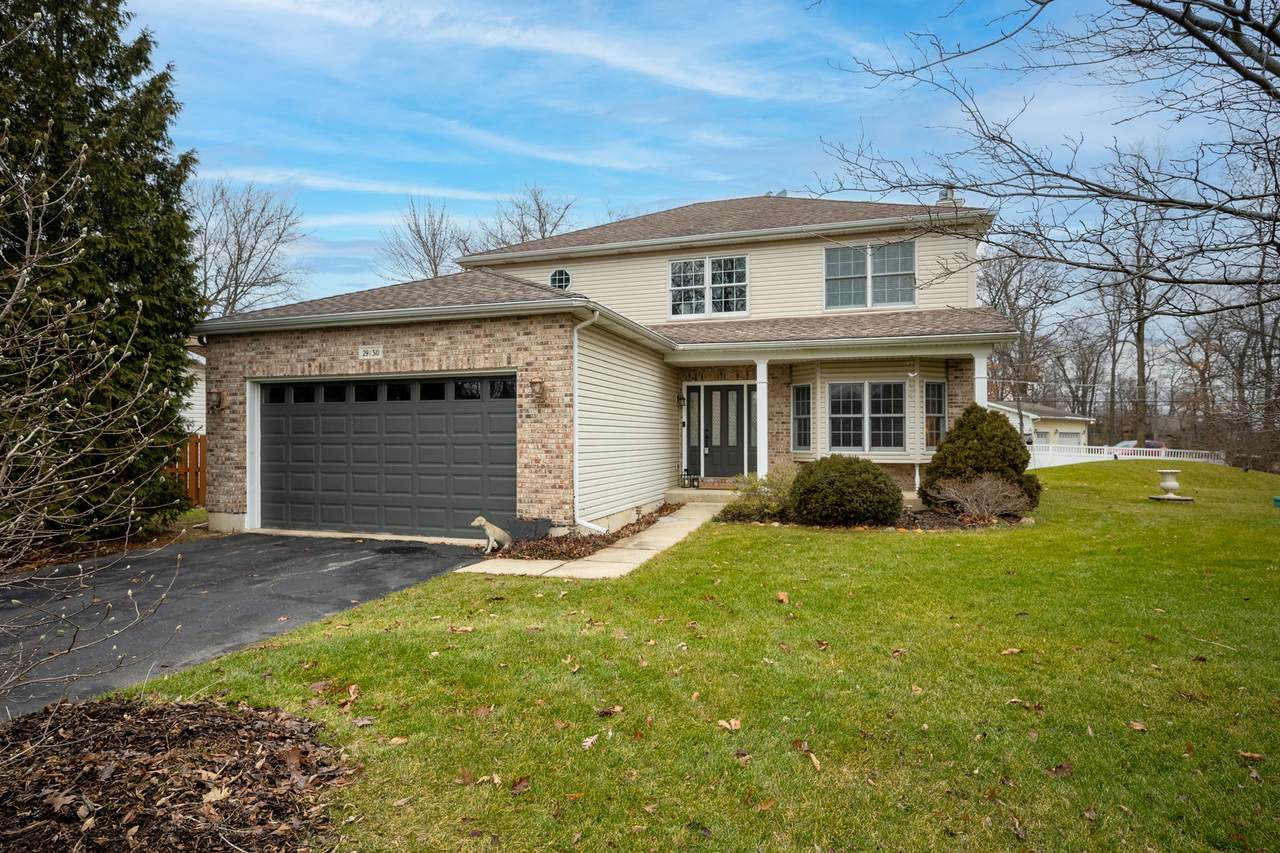 29W310 Helen Avenue - Photo 1