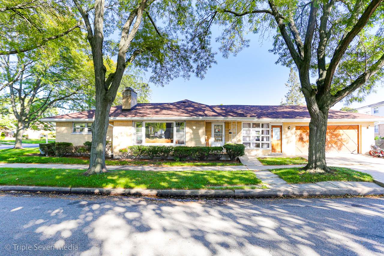 7559 Howard Street - Photo 1