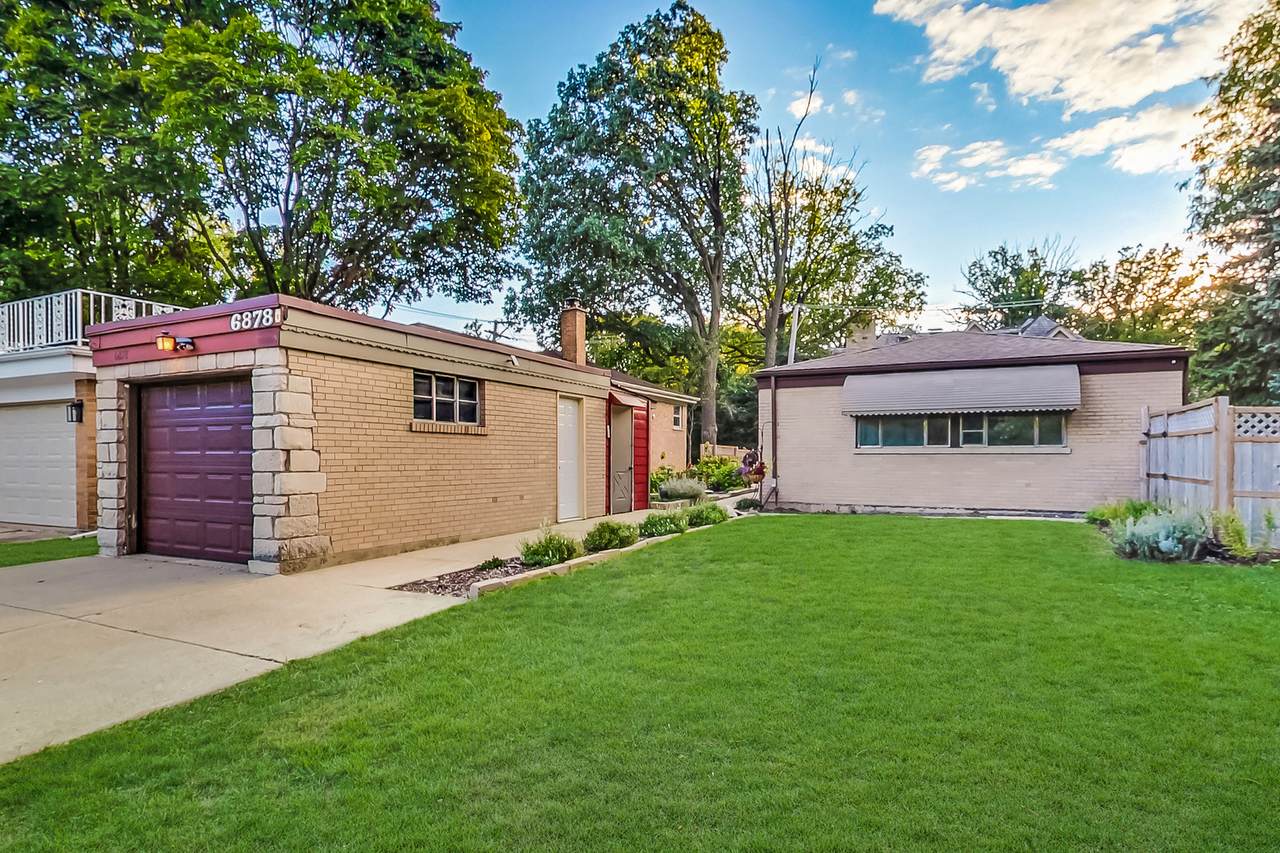 6878 Lehigh Avenue - Photo 1