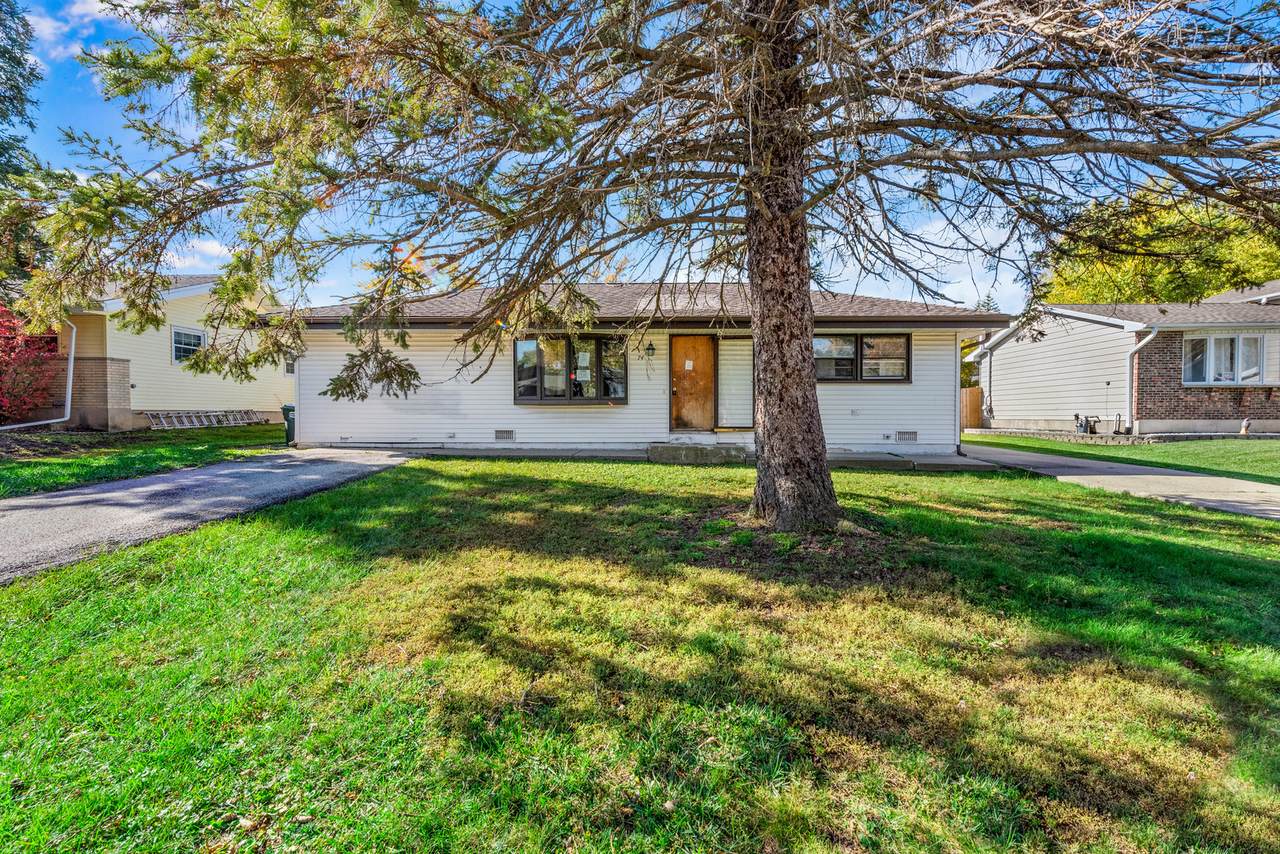 74 Laurel Drive - Photo 1