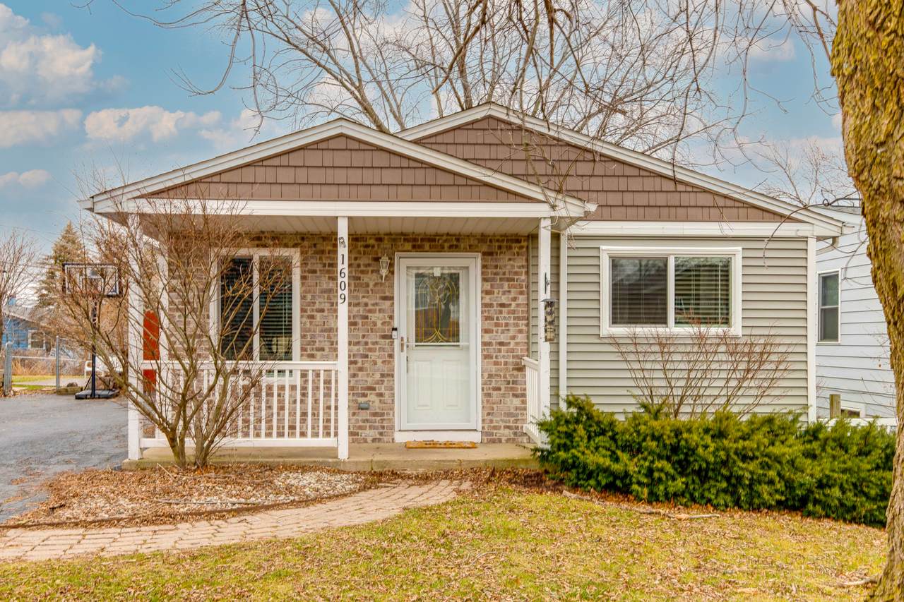 1609 Ridgeway Street - Photo 1