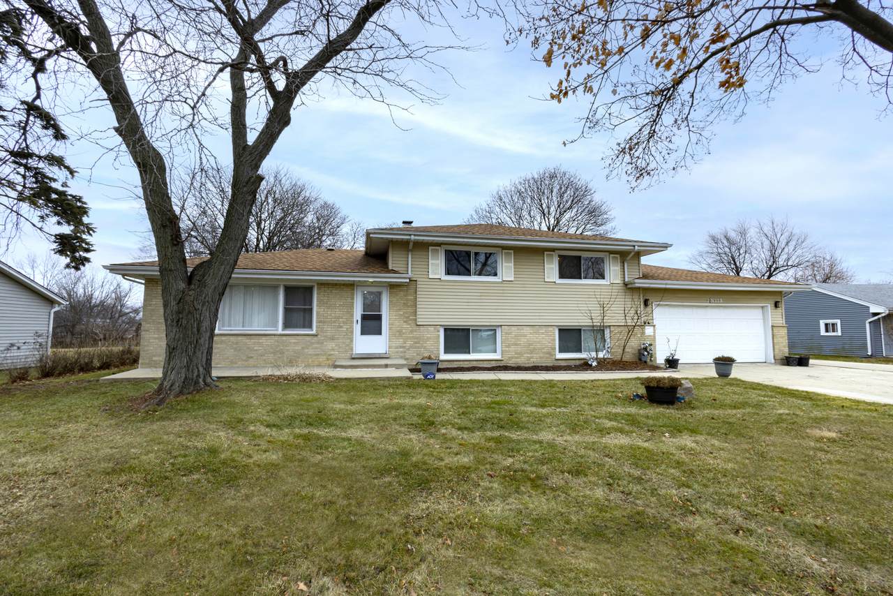 2N113 Bernice Avenue - Photo 1