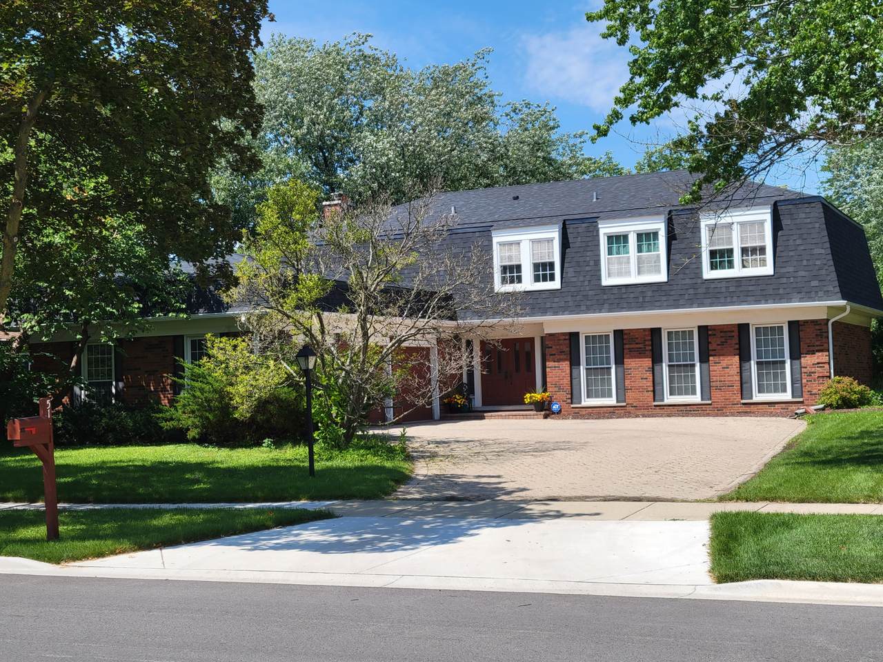 514 Raintree Drive - Photo 1
