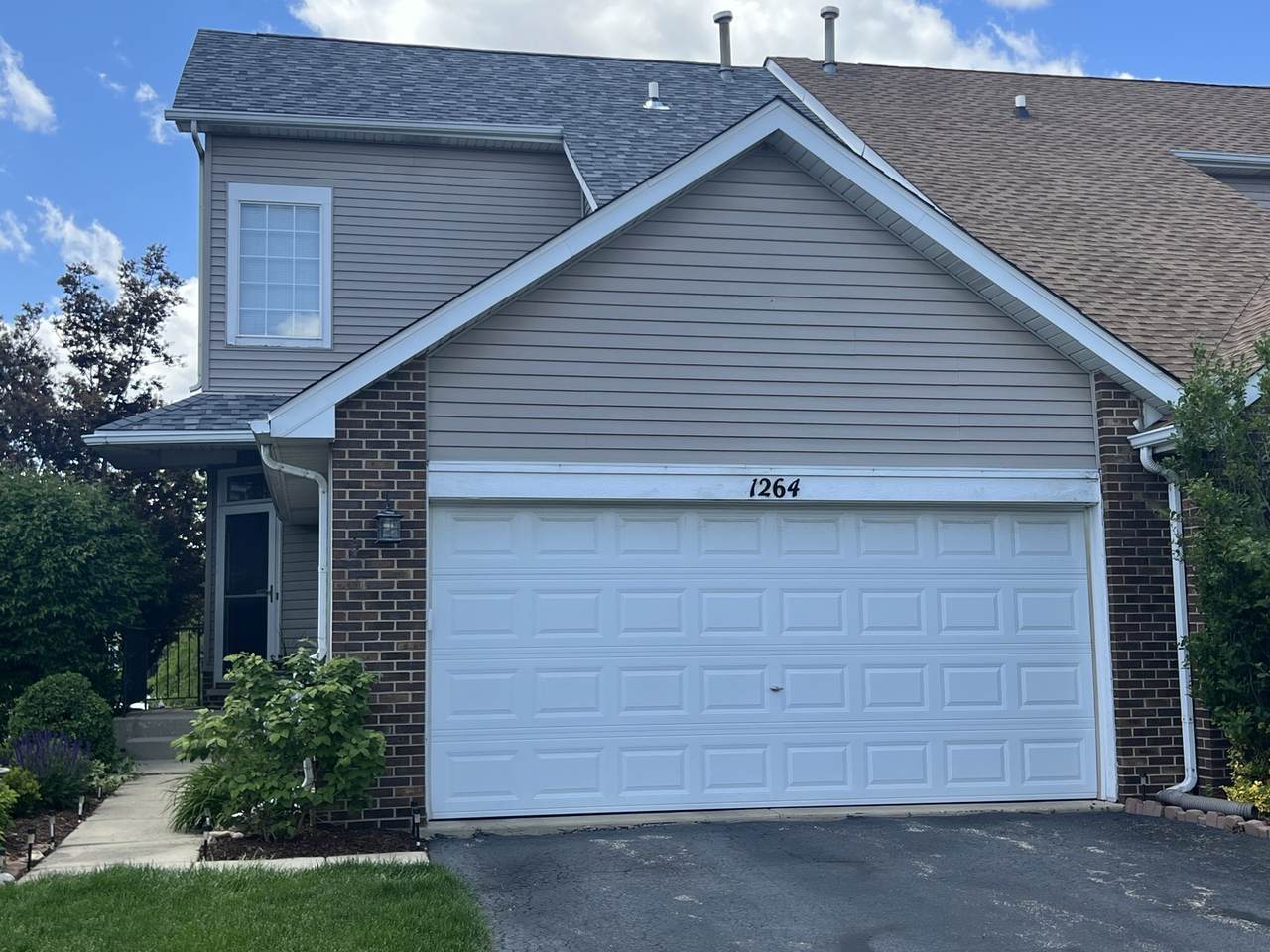1264 Le Moyne Avenue - Photo 1
