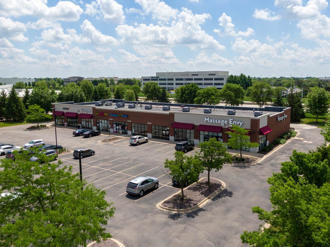 1852 Towne Centre Drive - Photo 1