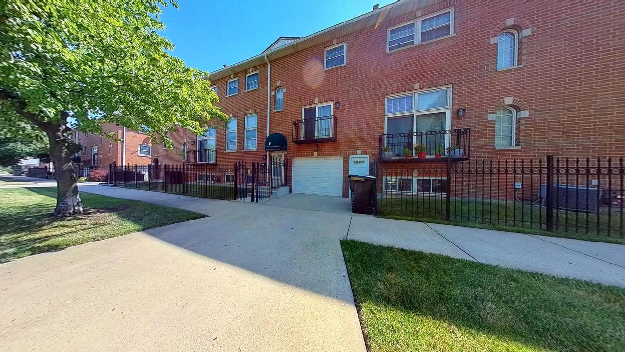 6221 Knox Avenue - Photo 1