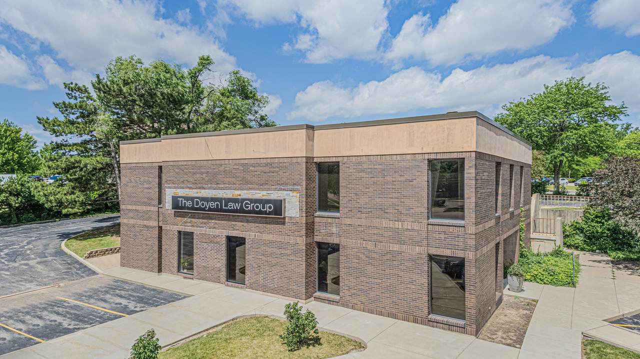 1800 Larkin Avenue - Photo 1