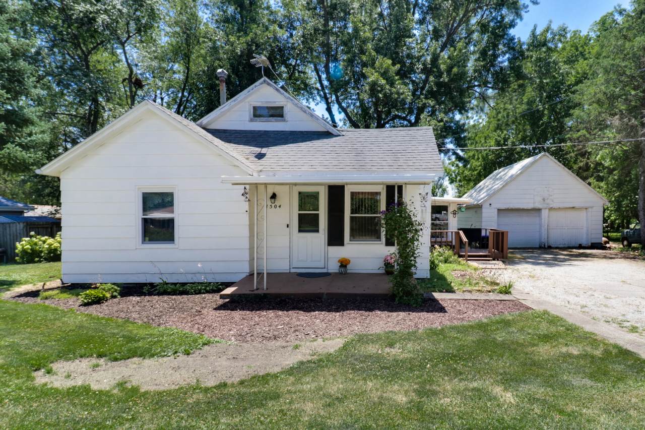 1504 Graham Street - Photo 1