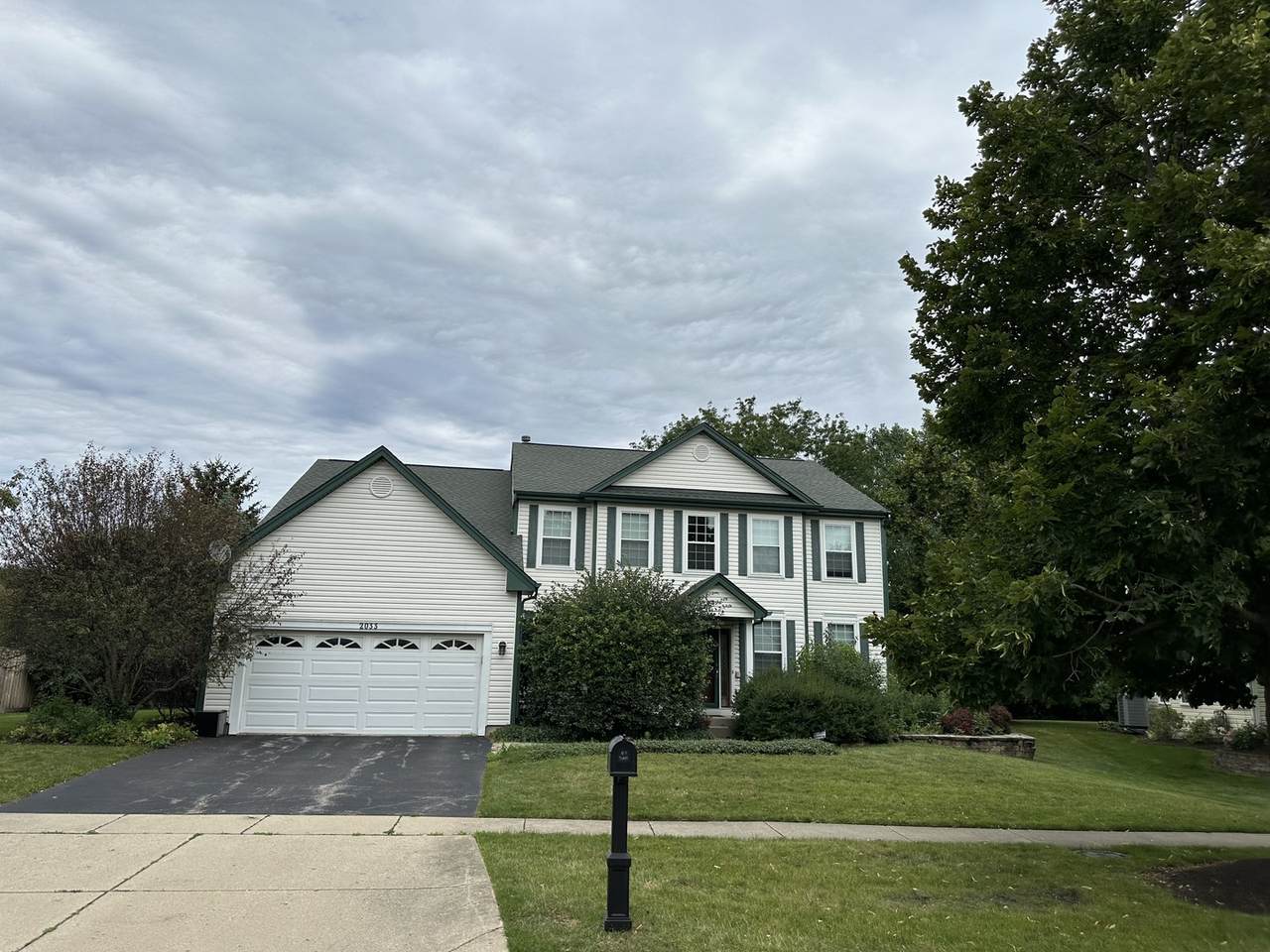2033 Morningview Drive - Photo 1