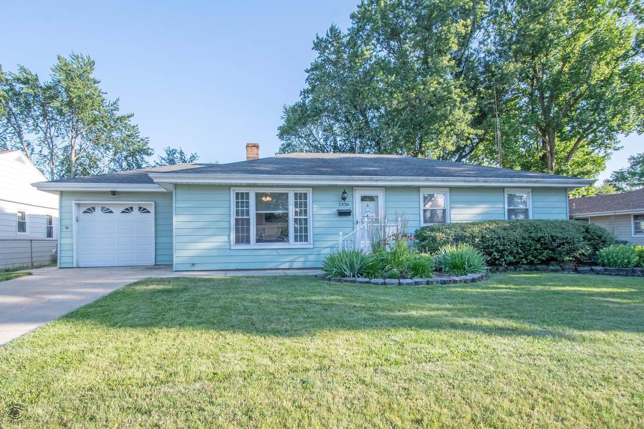 1336 Riverlane Drive - Photo 1