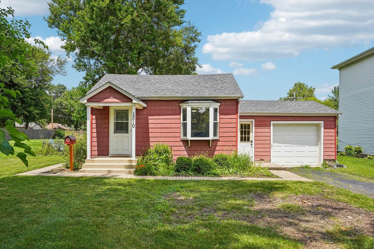 1510 Burlington Avenue - Photo 1