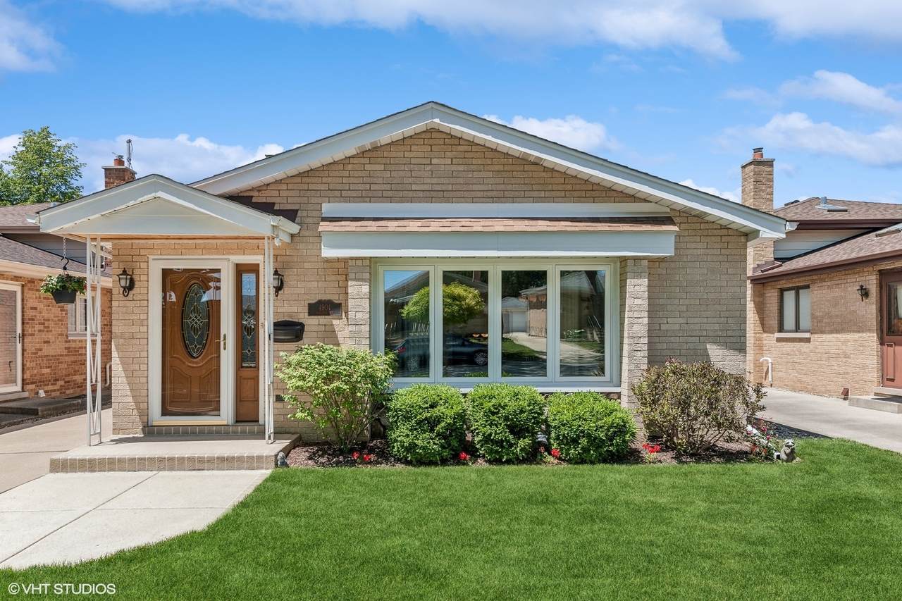 4904 Newland Avenue - Photo 1