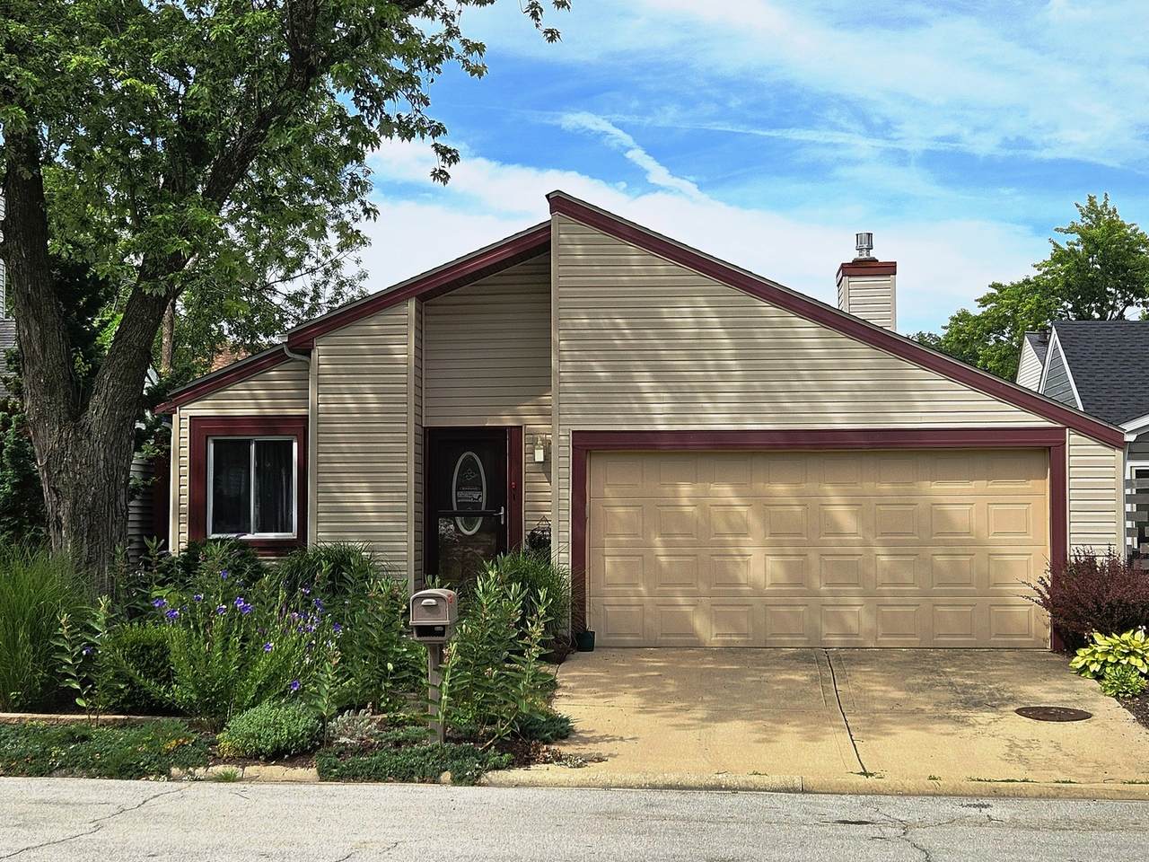 2186 Stonehaven Way - Photo 1