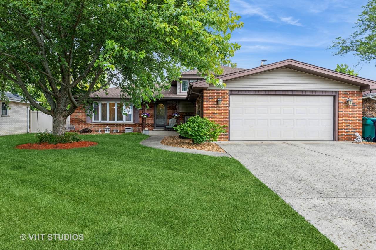 7562 Ponderosa Court - Photo 1