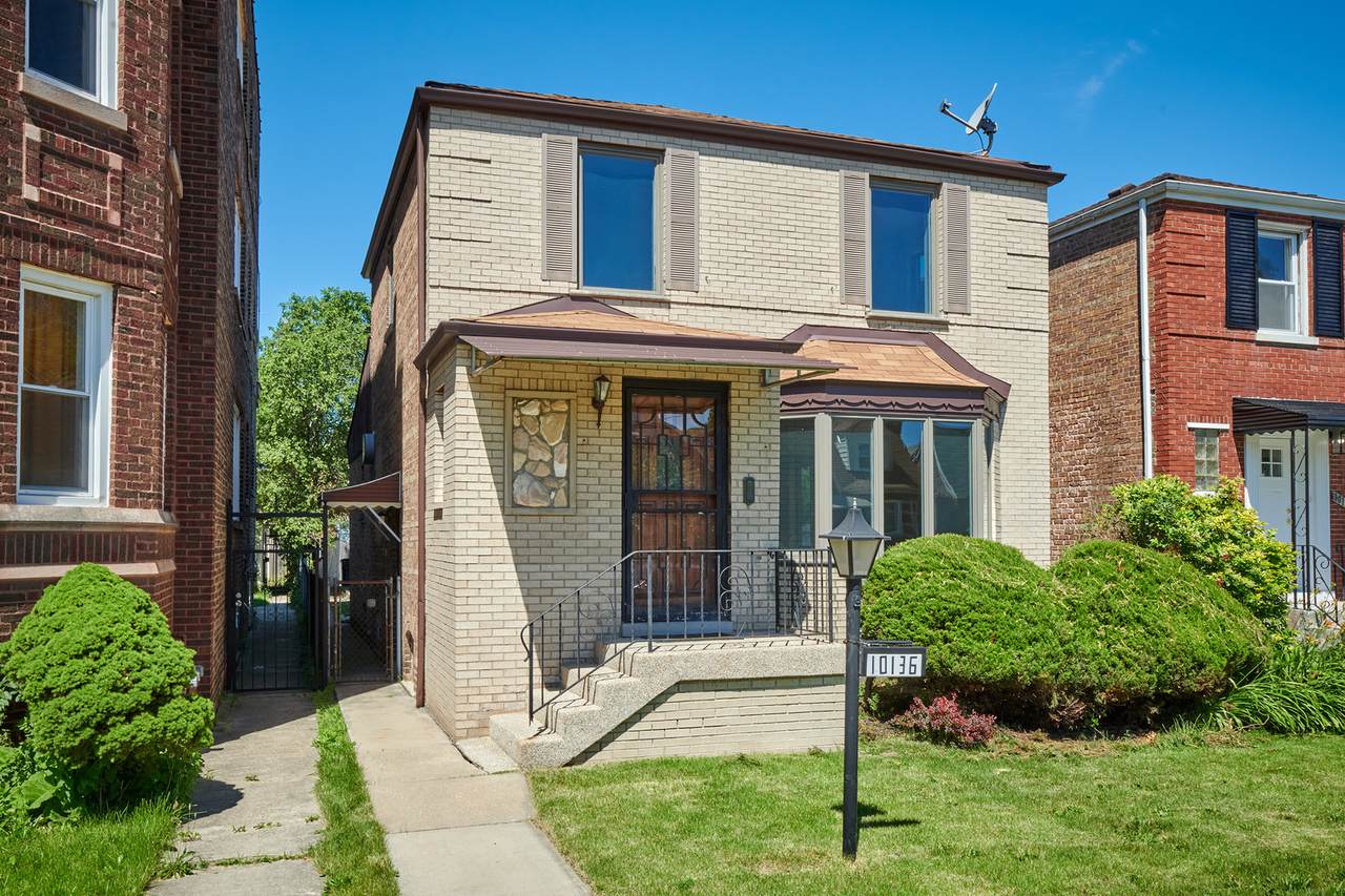 10136 Rhodes Avenue - Photo 1