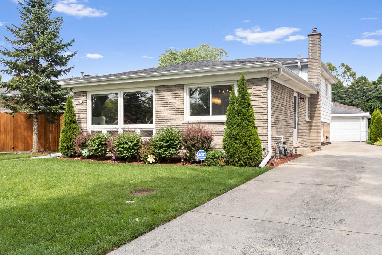 8941 Mango Avenue - Photo 1