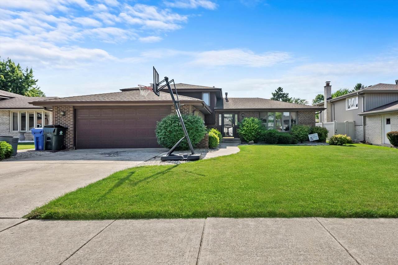 7442 Blackstone Avenue - Photo 1
