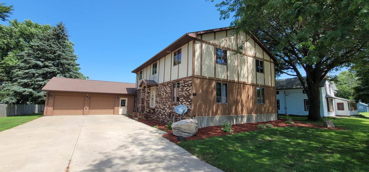 312 Grove Street - Photo 1