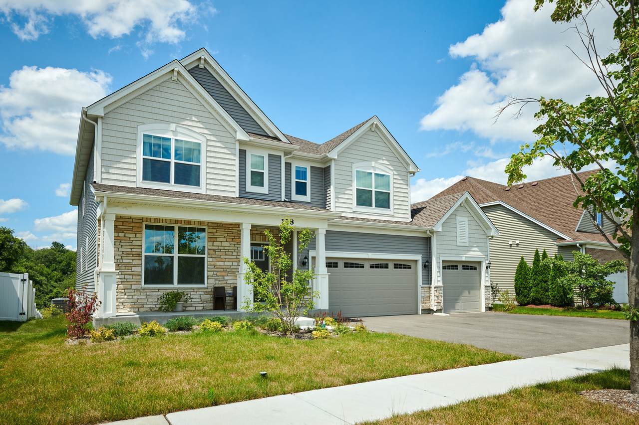 128 Barry Road - Photo 1