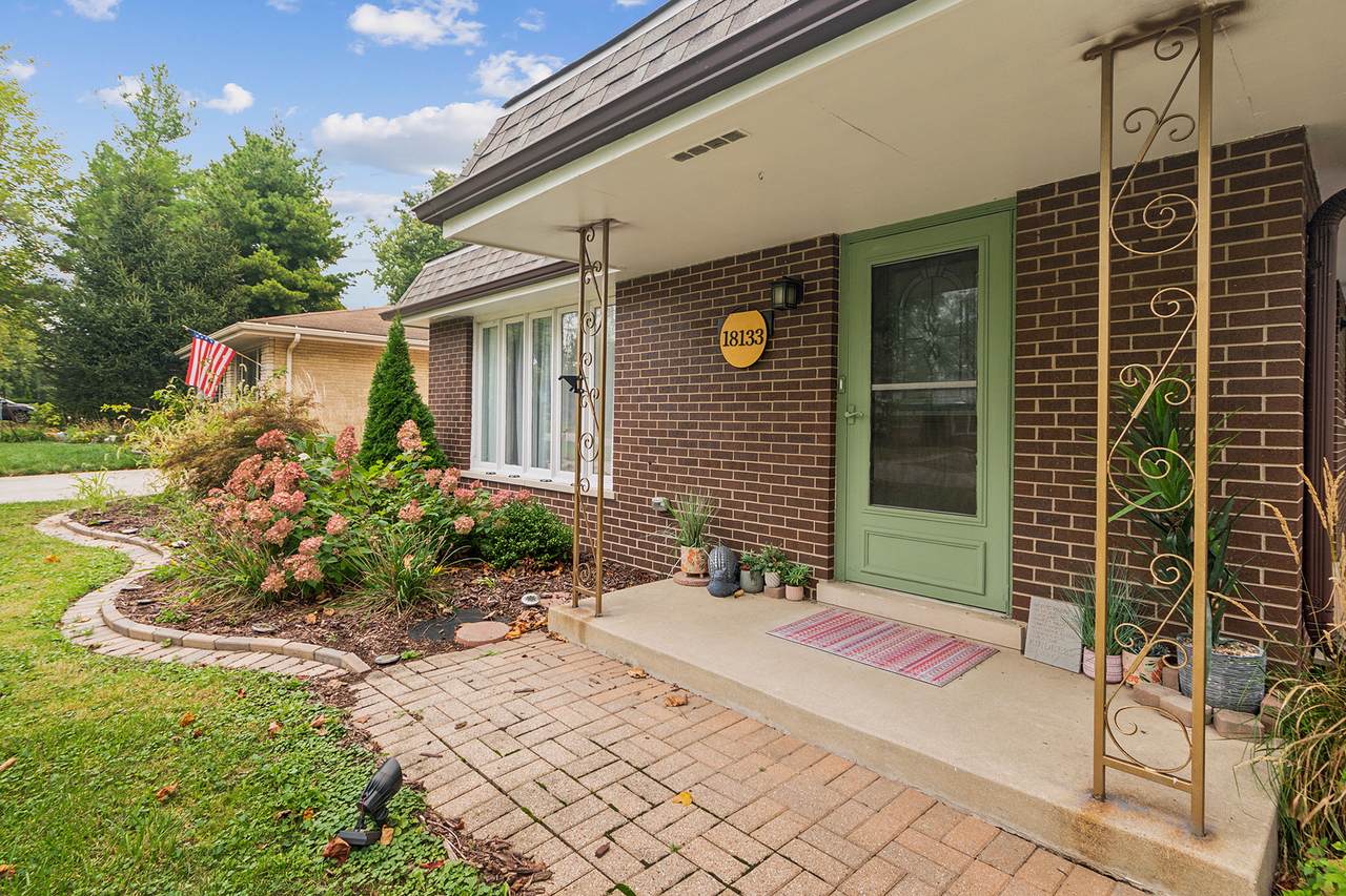 18133 Rockwell Avenue - Photo 1