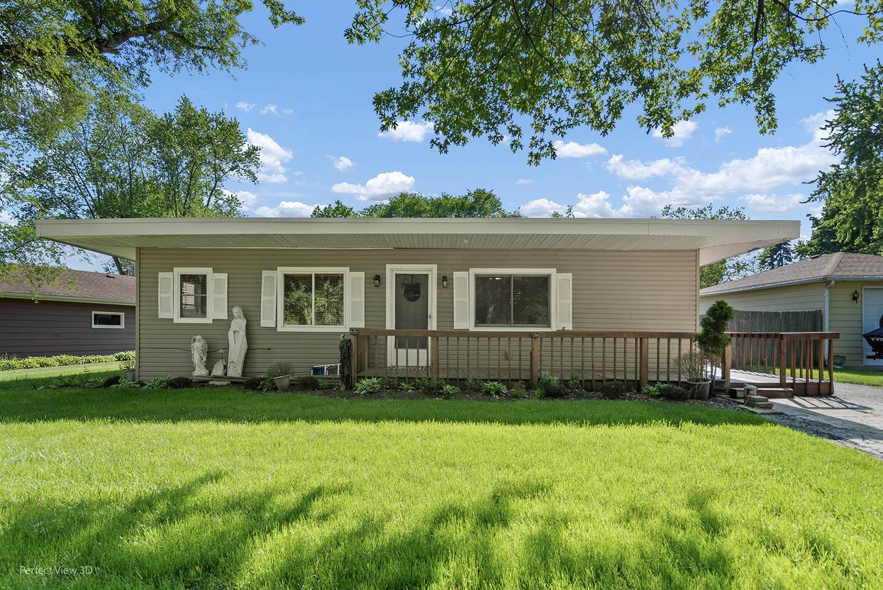 211 Greenview Circle - Photo 1