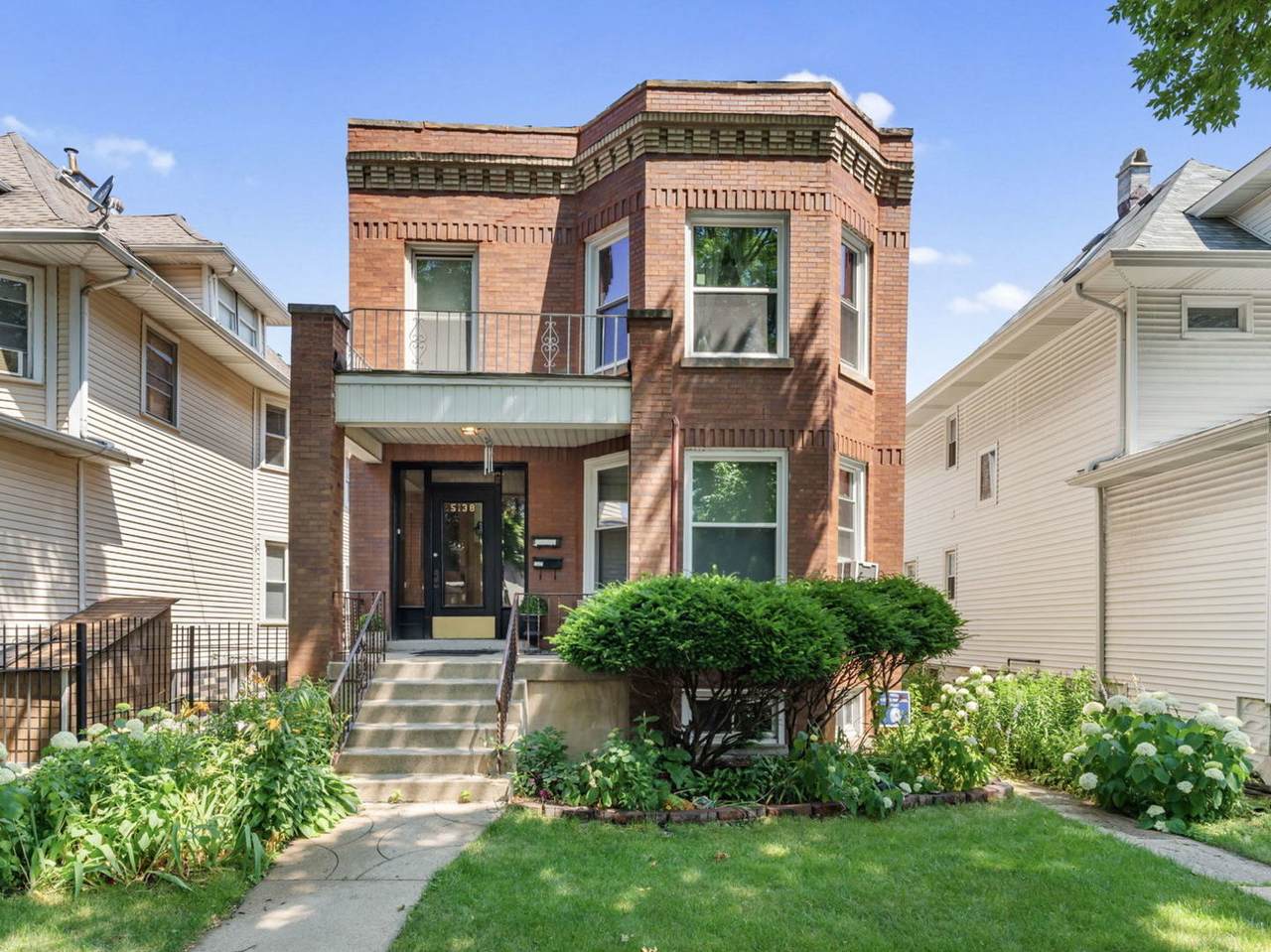 5138 Montrose Avenue - Photo 1
