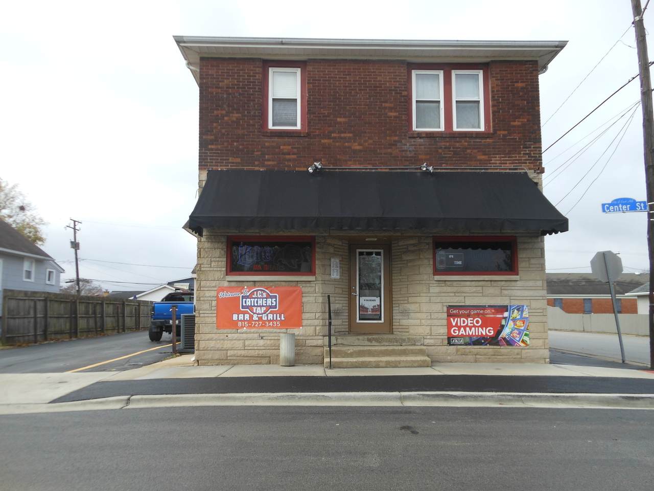 1723 Center Street - Photo 1