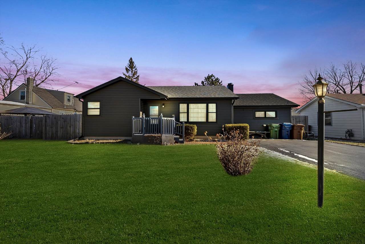 8711 Meade Avenue - Photo 1