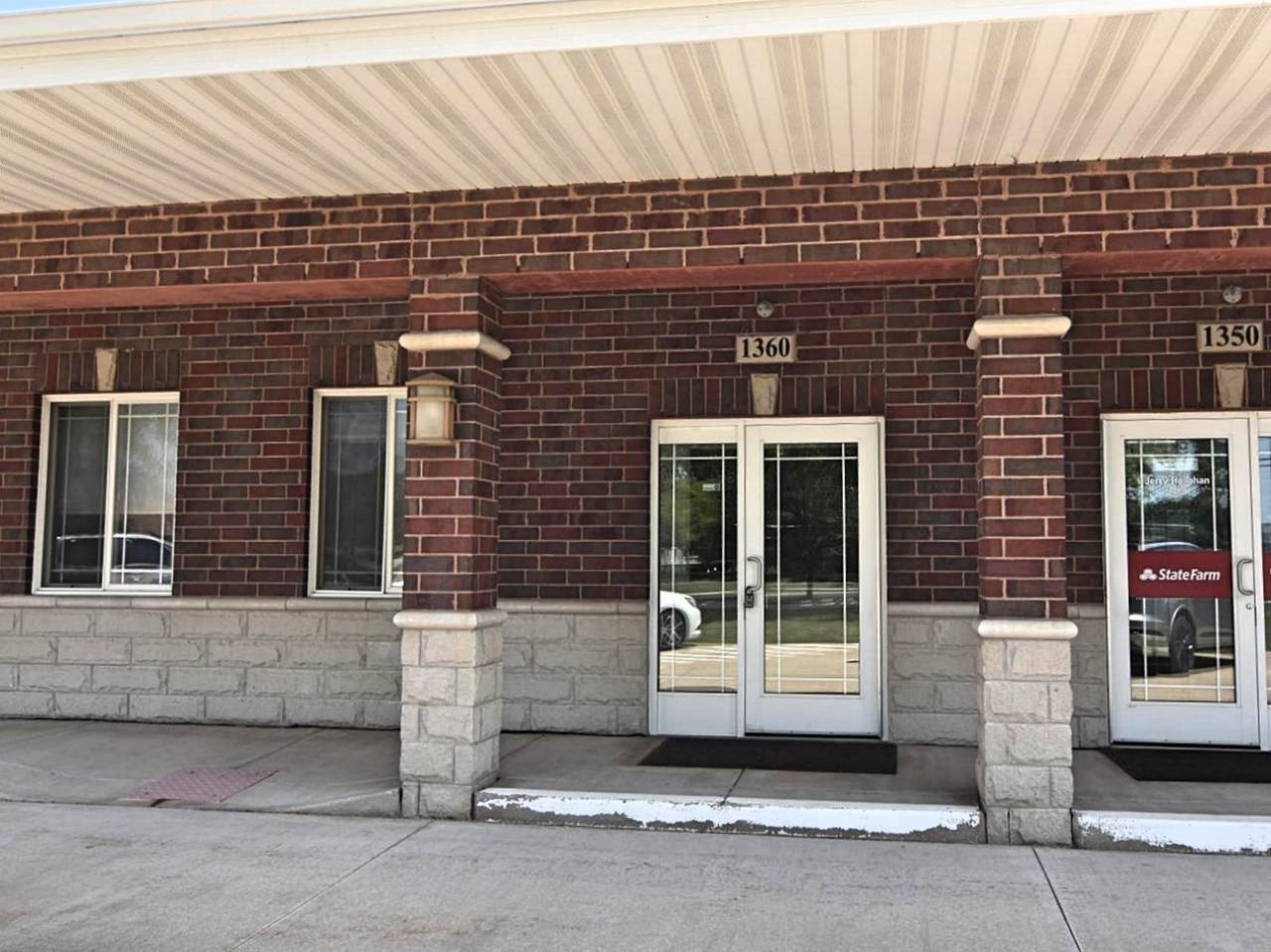 1360 Division Street - Photo 1
