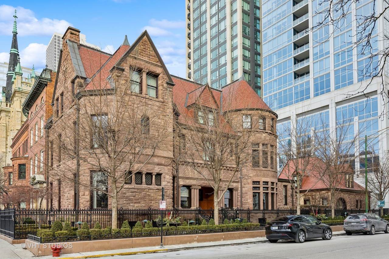915 Dearborn Street - Photo 1