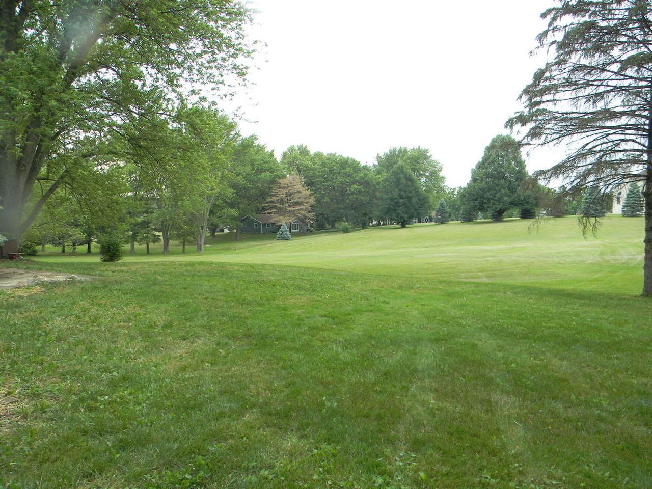 40 Fair Oaks Drive - Photo 1
