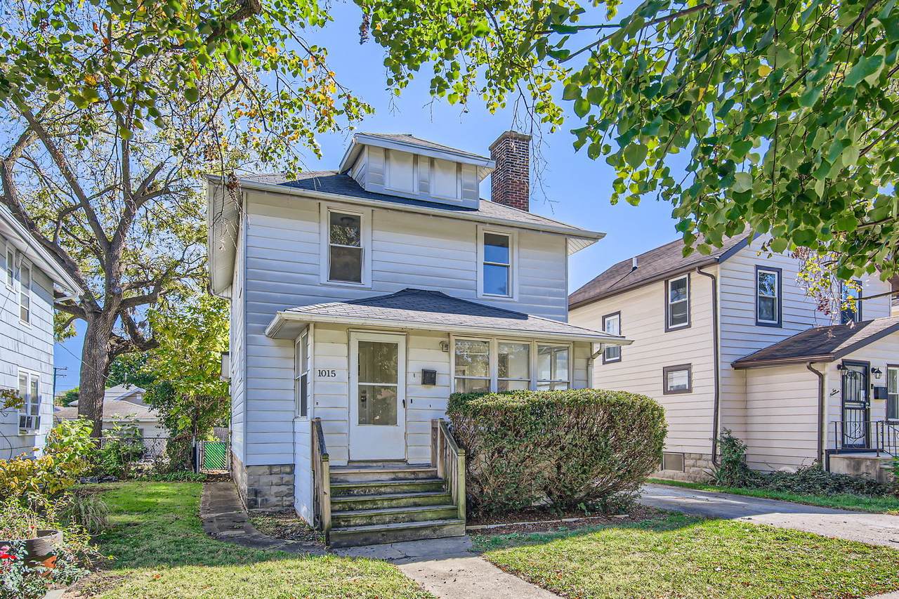 1015 Emerald Avenue - Photo 1