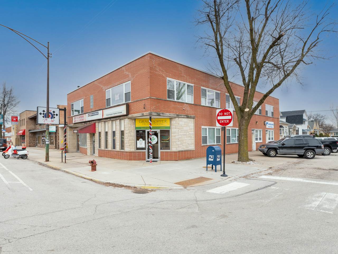 6324 Milwaukee Avenue - Photo 1