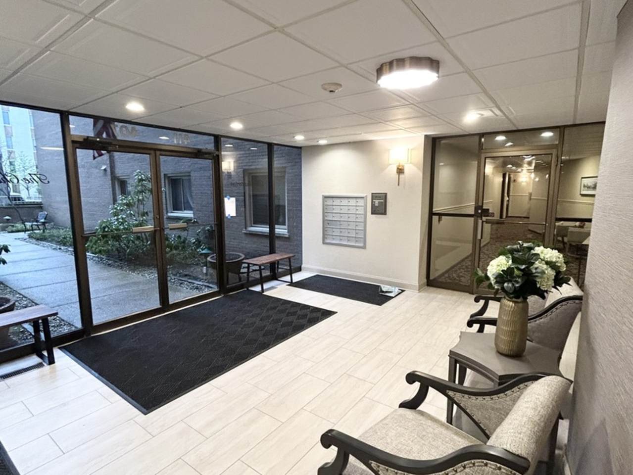 407 Ashland Avenue - Photo 1