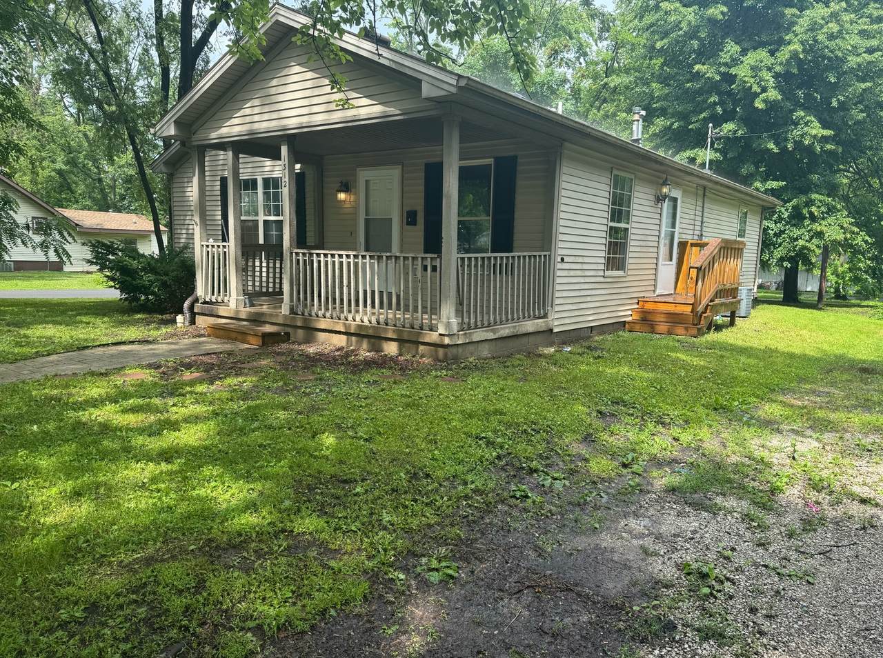 1312 Hickory Street - Photo 1