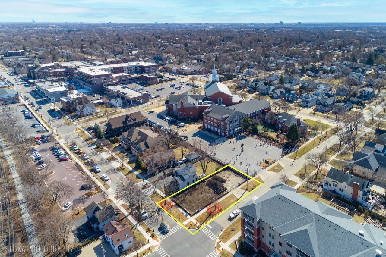 451 Duane Street - Photo 1