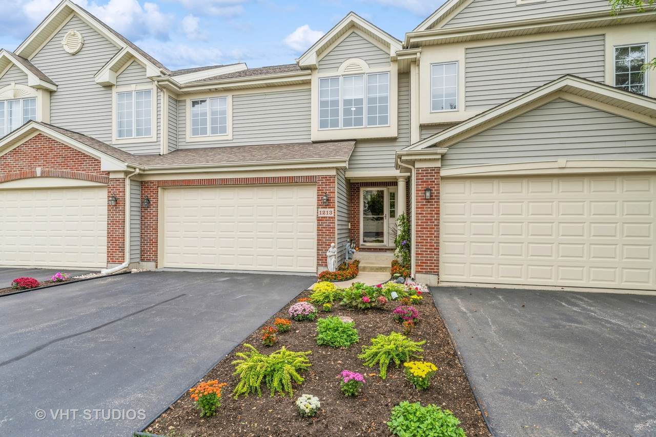 1213 Lake Drive - Photo 1