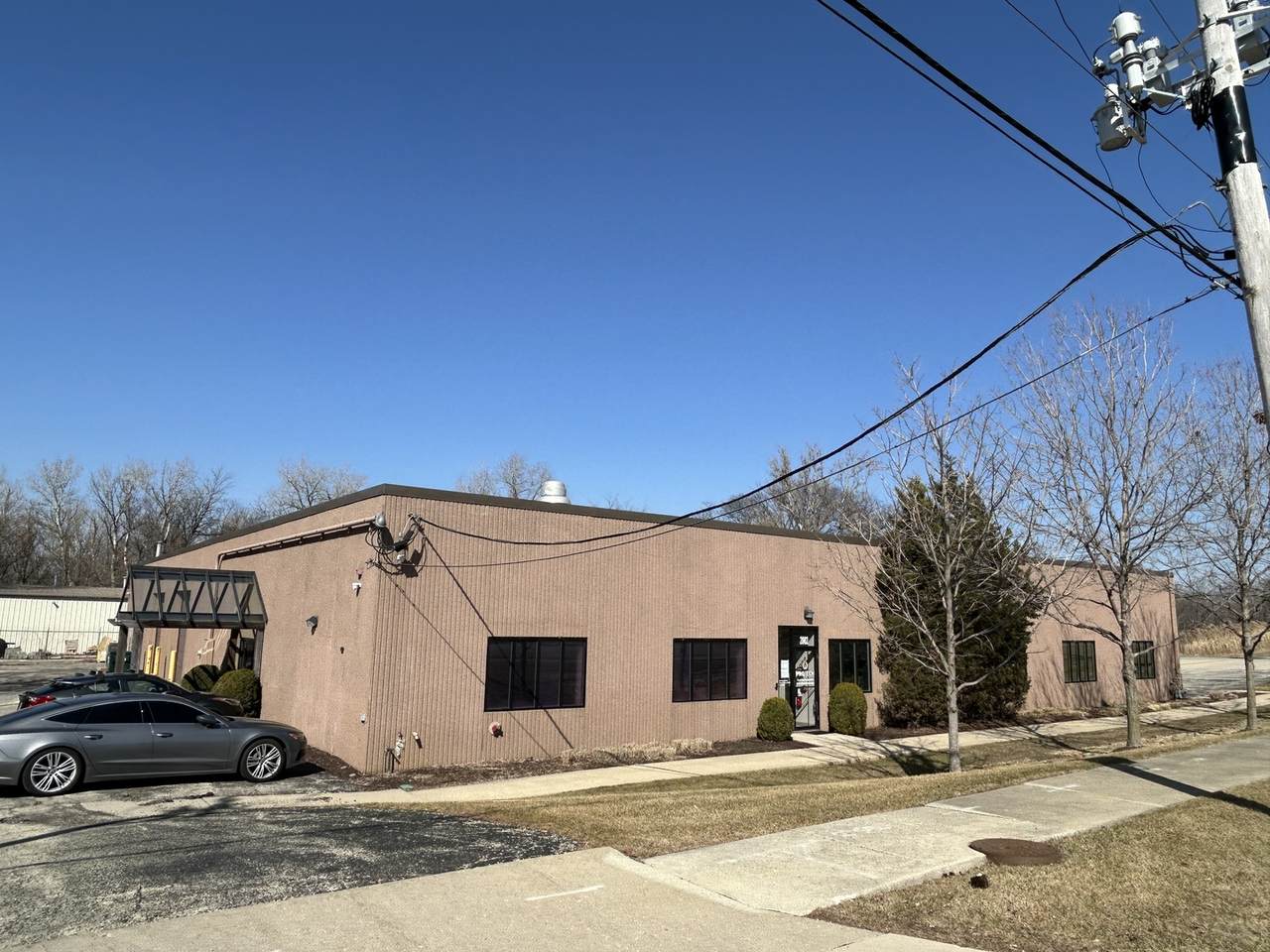 2800 Hitchcock Avenue - Photo 1